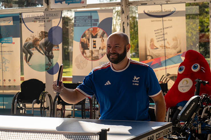 maxime-thomas-ping-pong-fauteuil